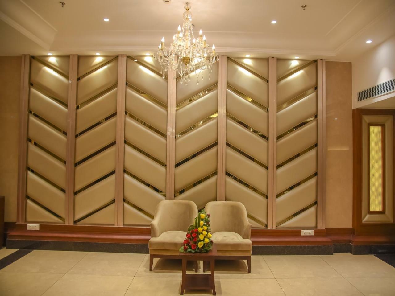 Bharawan Clarks Inn Express Amritsar Esterno foto