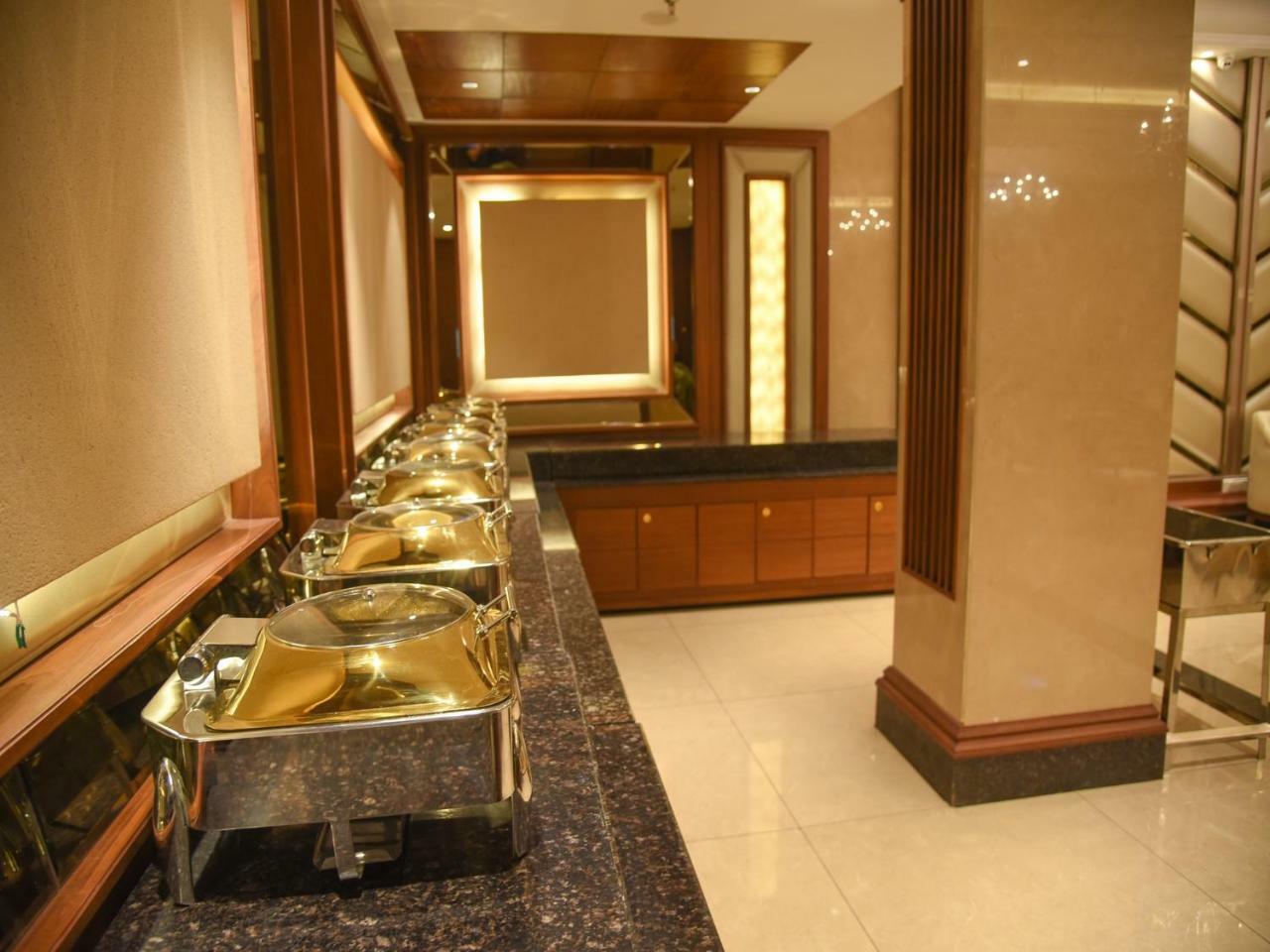 Bharawan Clarks Inn Express Amritsar Esterno foto